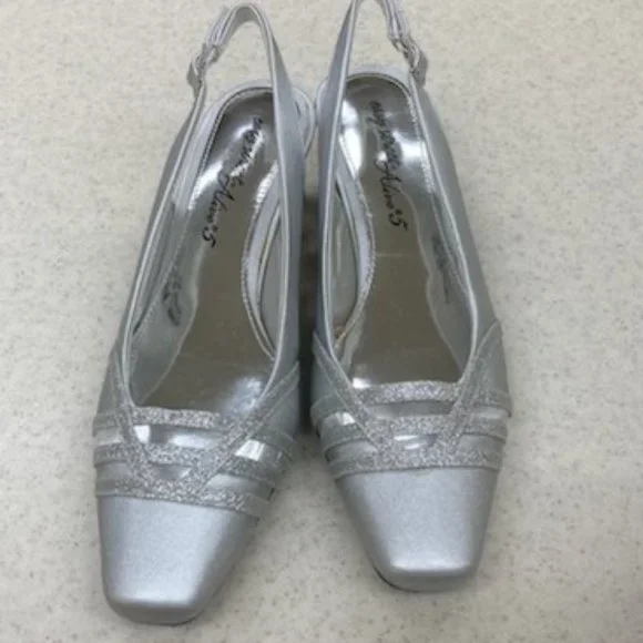easy street | Shoes | Ladies Silver Dress Shoes | Poshmark easy street | Shoes | Ladies Silver Dress Shoes | Poshmark